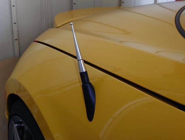 ルーフアンテナ シルバーXブラック ショート ポール ヘリカル 交換 純正 汎用 ユーロ 地デジ ナビ テレビ おしゃれ カー用品 コペン拍卖