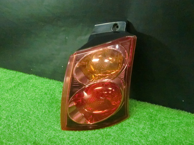 1【A】 コルトプラス / Z23W / 右テールランプ / MN170726 / P4600 / Z24W / Z27WG / ブレーキレンズ 【369290】 拍卖