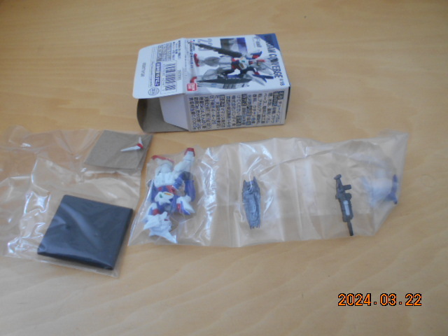 ガンダムコンバージ #18 229 GUNDAM GEMINASS 01 未開封 バンダイ 画像現状渡し拍卖