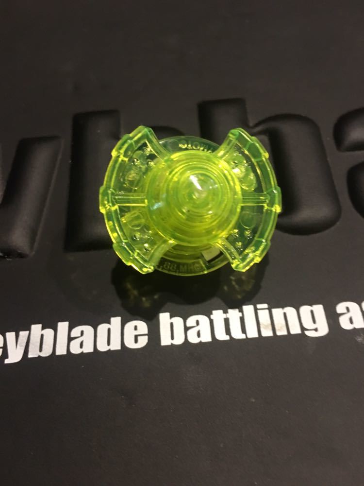 ベイブレードバースト Cy ドライバー 黄拍卖