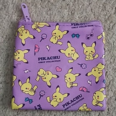 【美品】ポケットモンスター『ピカチュウミニポーチ』紫色《小物入れに最適》拍卖
