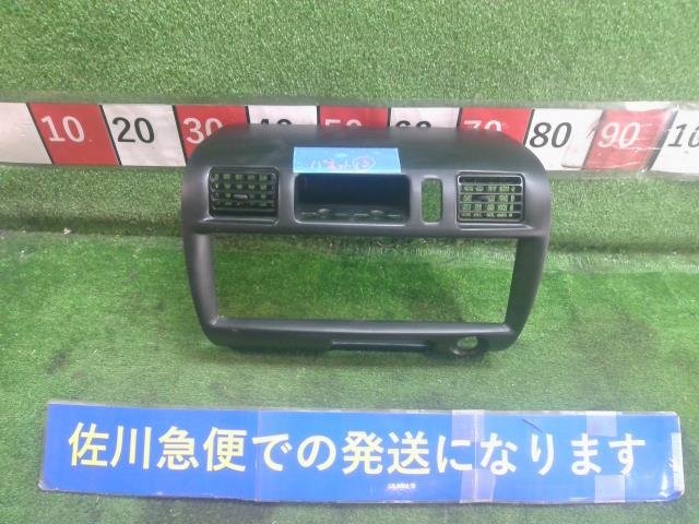 日産 バネット DX SKP2MN 純正 オーディオパネル パネル 吹き出し口付 S47P-55210 灰皿欠品 傷・汚れ有り拍卖