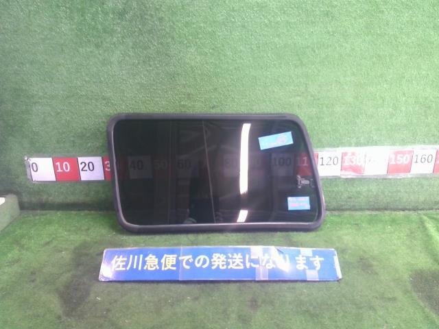 トヨタ ランドクルーザー VX-LTD 80ランクル 後期 FZJ80G 純正 右 クォーター ガラス アサヒ M284 擦り傷有り 開閉固い サッシ歪み?拍卖