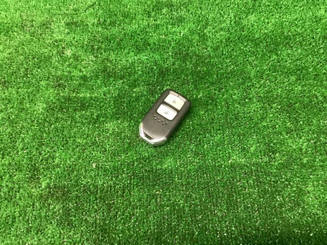 フィット DBA-GK3 キーレスリモコン 13G Fパッケージ NH823M拍卖