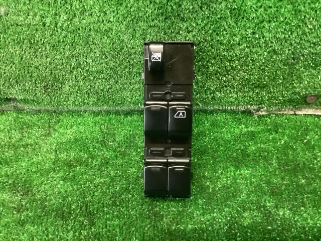 eKカスタム DBA-B11W パワーウインドウスイッチ T E-アシスト X42 8608A252拍卖