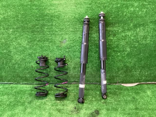 N-ONE DBA-JG1 Rストラット・アブソーバーセット G ローダウン Y70P 52610-T4G-J31拍卖