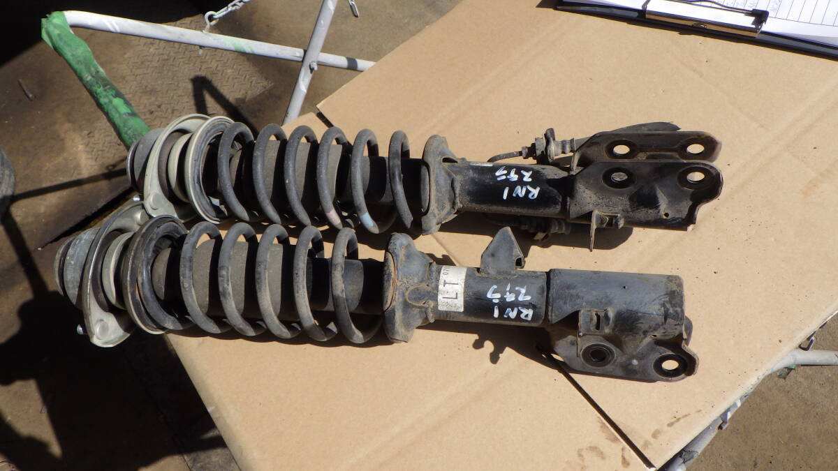 杉B5 即決! RN1 ステラ フロント ストラット ショック スプリング拍卖