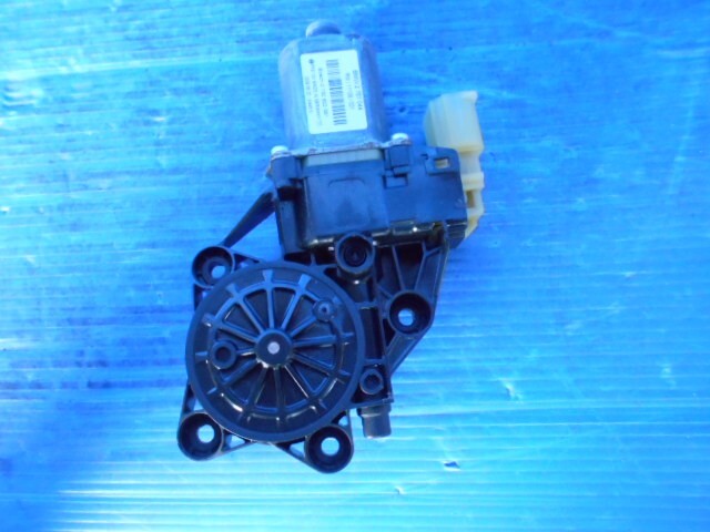 903139 BMW ミニ  ABA-MF16 フロント右 レギュレータモーター拍卖