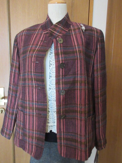 B)■タグ付き新品■日本製■【Ladies Fashion】■毛69%■凸凹ツイード変わり織り!素敵なお色合い!■ハイネック/お洒落なジャケット 拍卖