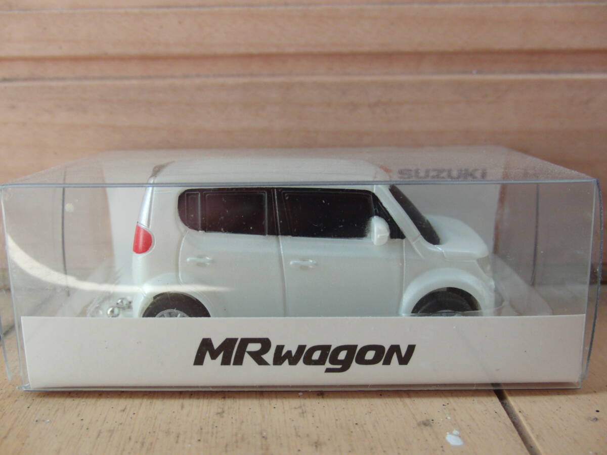 【非売品】 【未開封】 【新品】 スズキ MRワゴン LEDライト付きキーホルダー拍卖