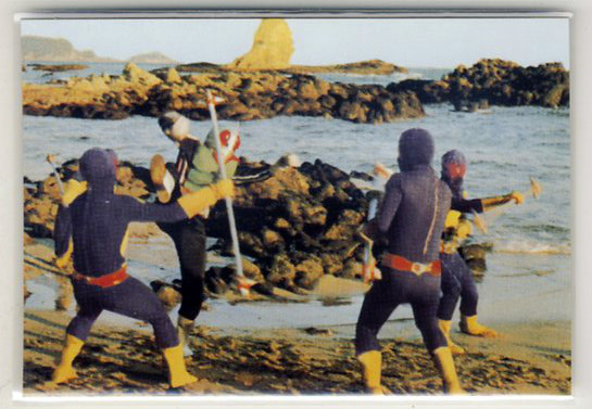 ◆防水対策 厚紙補強 カルビー 仮面ライダーチップスカード(2003 復刻版) 438番 ライダーの早業攻撃 トレカ 即決拍卖