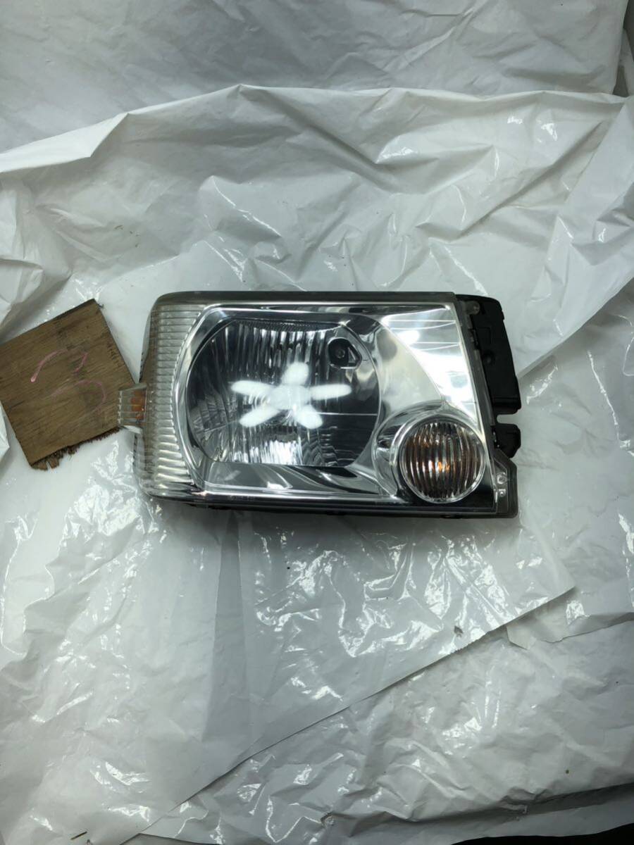 h3.25 ミニキャブ (U61V) 純正 スタンレー 右 ヘッドランプ ヘッドライト ハロゲン P5701 右側運転席側拍卖