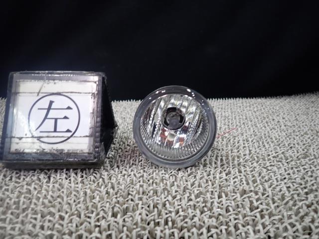 ムーヴ DBA-LA100S 左フォグランプ S28 81210-B2340拍卖