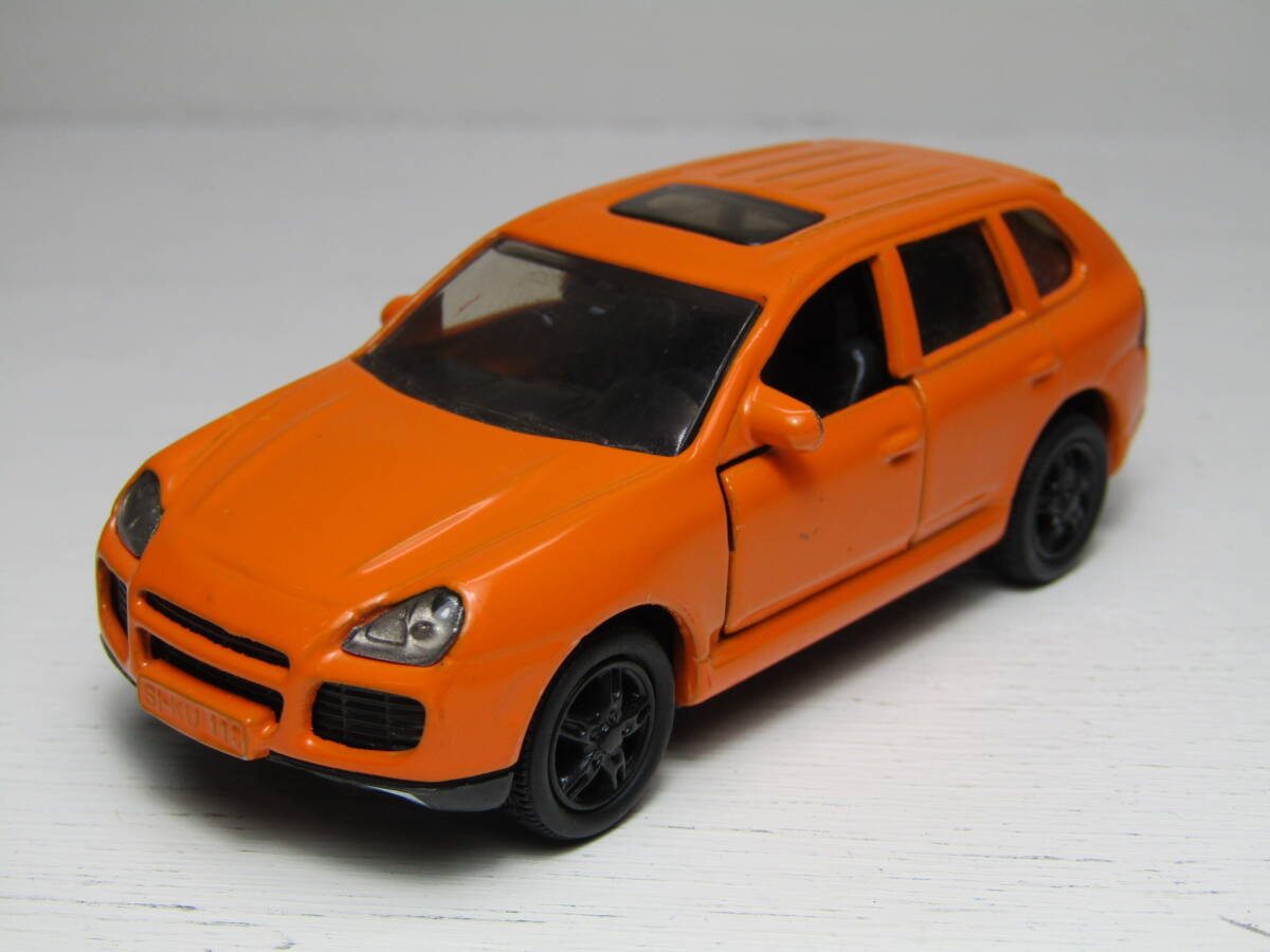 Porsche CAYENNE 1/64 ポルシェ カイエン 当時物 siku ドイツ製 USED 本体のみ 牽引フック装備 4WD オレンジ 1062 ドア開閉 拍卖