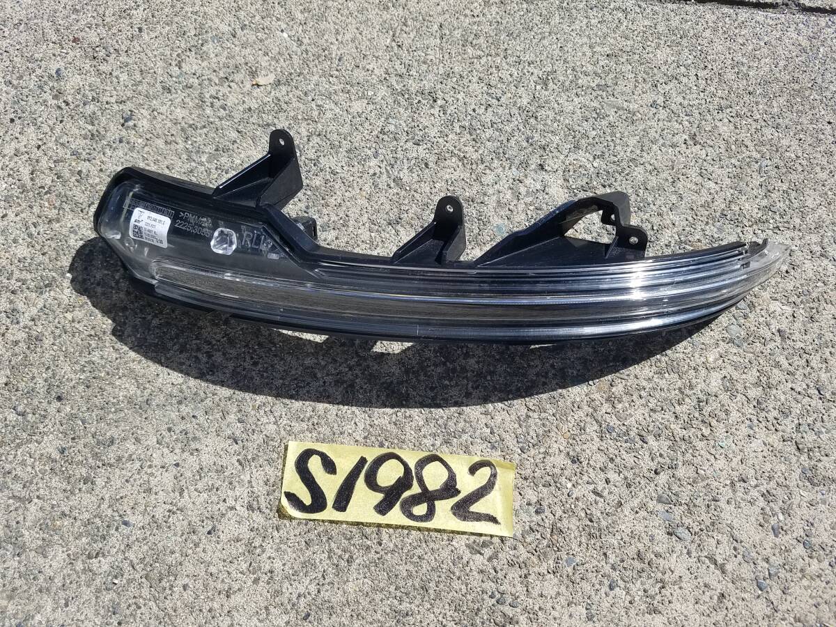 Porsche ポルシェ カイエン 純正 ウィンカー ミラーウィンカー 左 9Y2949101C S1982 拍卖