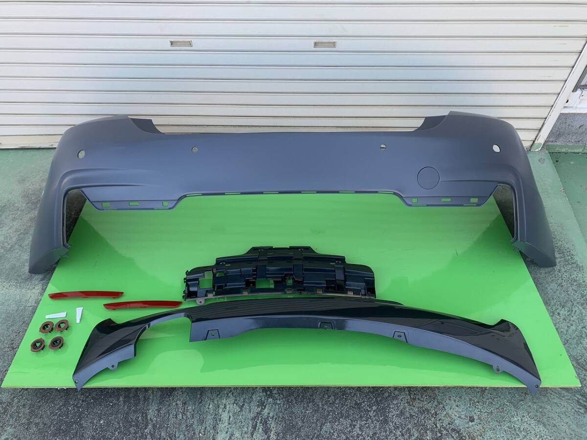 【新品】社外 BMW 4シリーズ F32 F33 M-Techスタイル リアバンパー Y0218拍卖