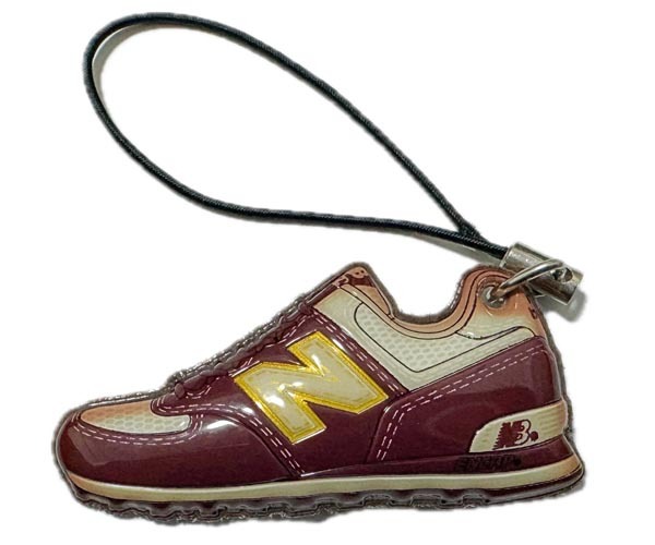 貴重 ニューバランス ノベルティ CM576 携帯 クリーナー エンジ NEW BALANCE 576 非売品 モバイル スマホ 液晶 画面 スニーカー 新品拍卖
