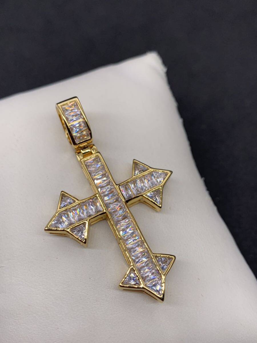 ゴールド トゲトゲ ジルコニア ダイヤ 十字架 クロス ブリンブリン ネックレス拍卖