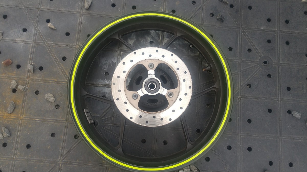 スズキ ジクサー150 GIXXER リアホイール 拍卖