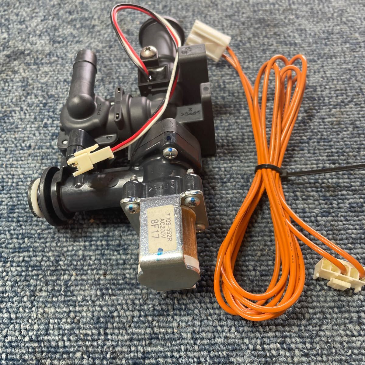 動作音確認 ハウステック ヒートポンプ給湯機 HHP-AT374HATR CN12 T708-552R エコキュート 注湯弁 電磁弁 日立拍卖
