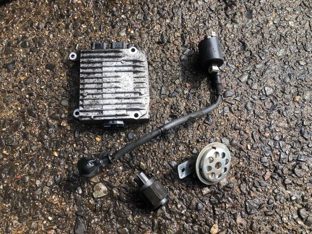 【51887】 ホンダ ジャイロX TD02 (1107番台~) 実働 CDI イグニッションコイル ウインカー ホーン (GFY-661)拍卖