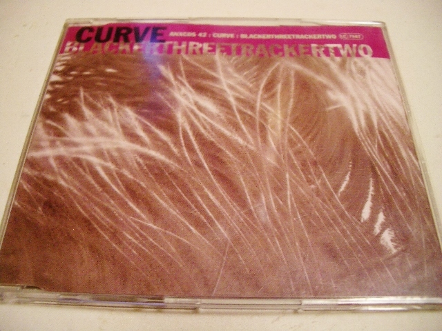 Curve「Blacker three tracker two」UK盤拍卖