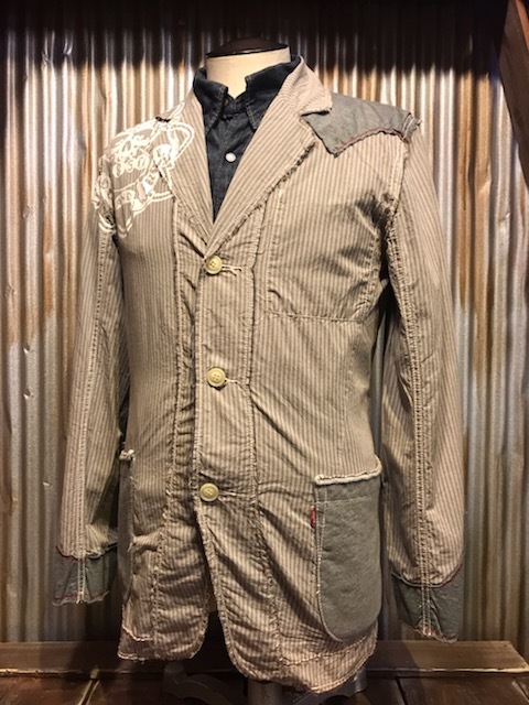 H129 メンズジャケット Levi's 70812-60 リーバイス アメカジ テーラード カットオフス トライプ プリント スカル (6)/ M拍卖