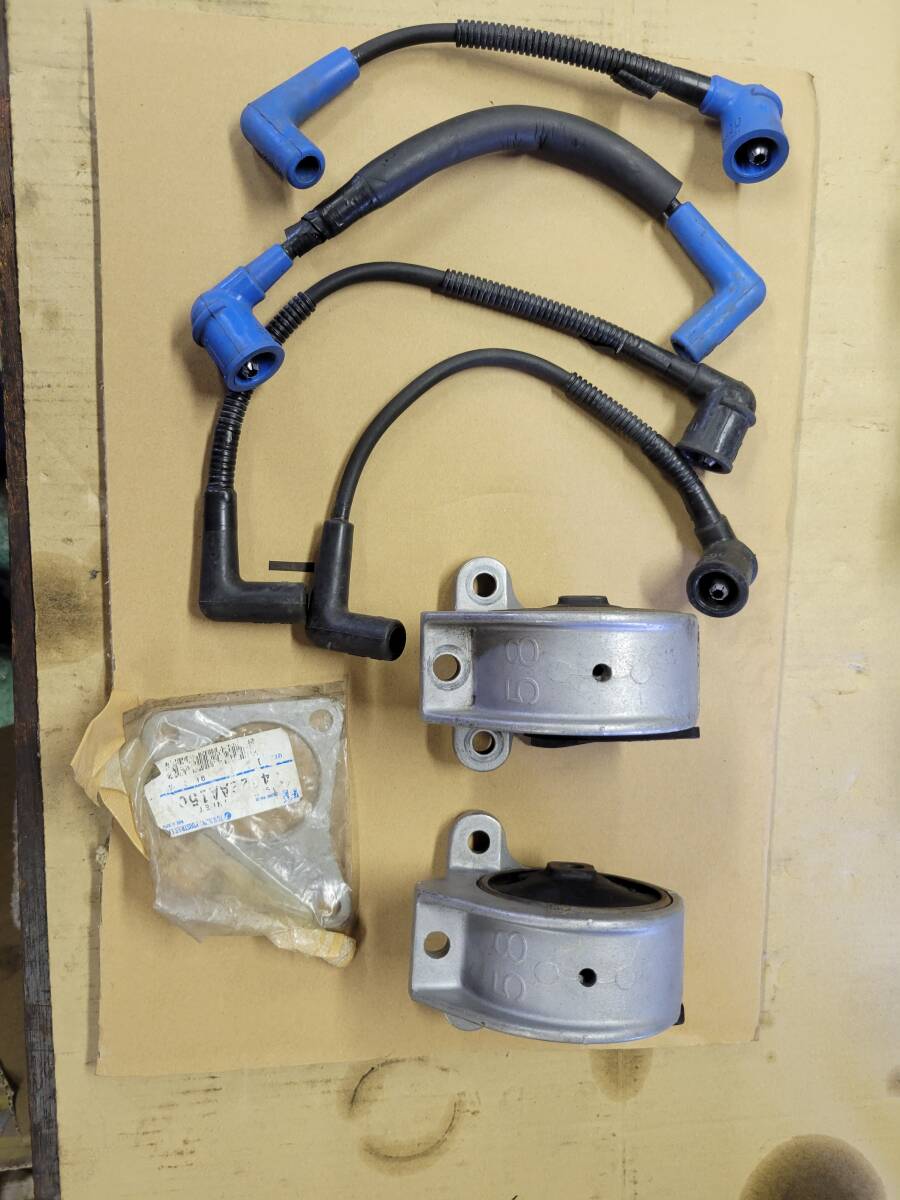 マツダRX7FD用エンジンマウント部品画像確認してご判断下さい。拍卖