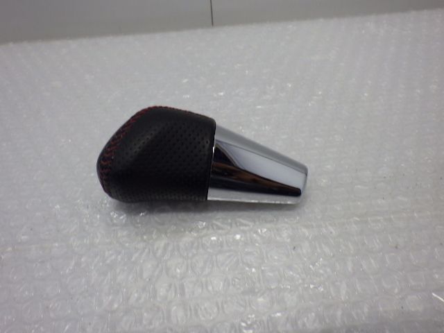 ★ヴォクシー ZS G'S 7人 ZRR70W★シフトノブ 赤ステッチ 中古 純正拍卖