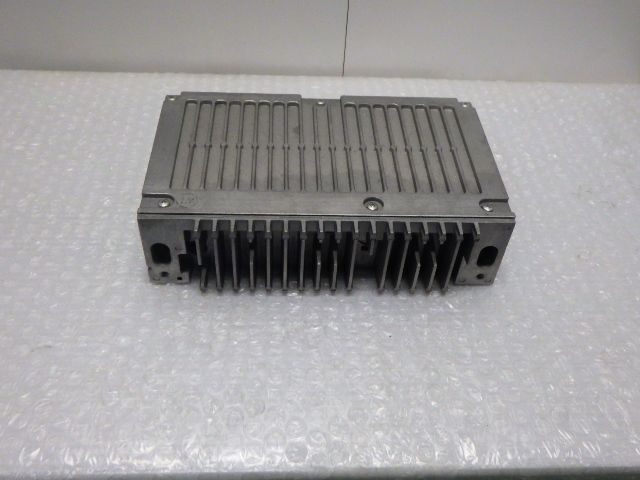 ★クラウン アスリート GRS200★オーディオアンプ 86280-30630 純正 中古拍卖