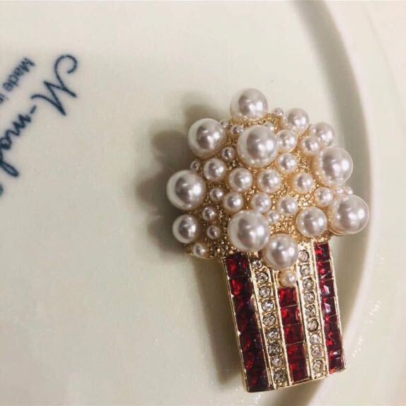 ポップコーン パール ブローチ おしゃれ プレゼント スーツ ジャケット コート シャツ 帽子 バッグ レディース メンズ拍卖