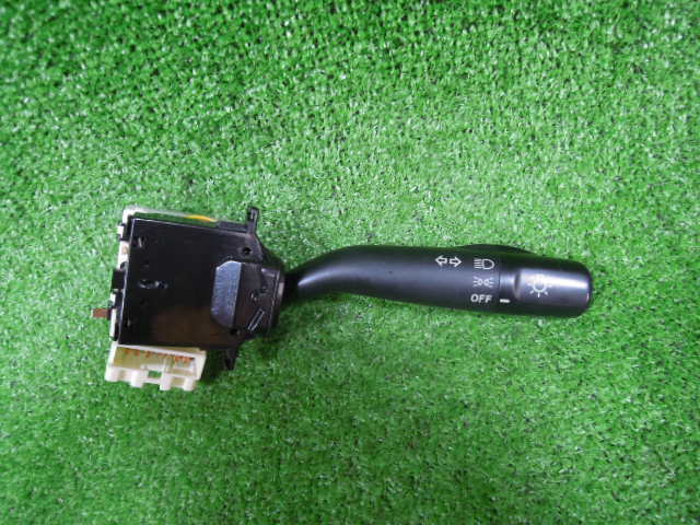 スバル インプレッサ GG3 ライトスイッチ ウィンカースイッチ 中古 17A089 17ピン 11919拍卖