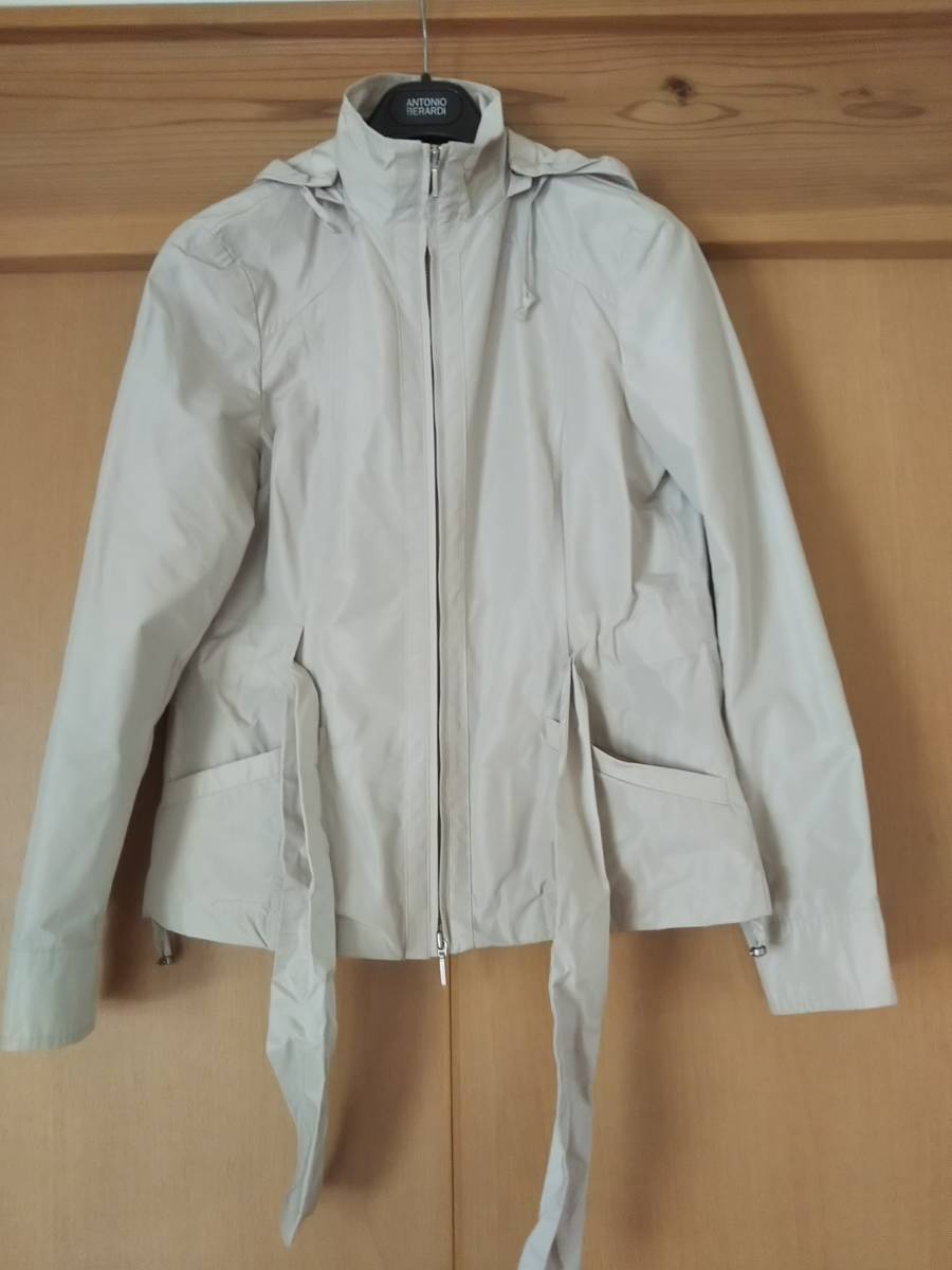 Max Maraのマウンテンパーカー40拍卖