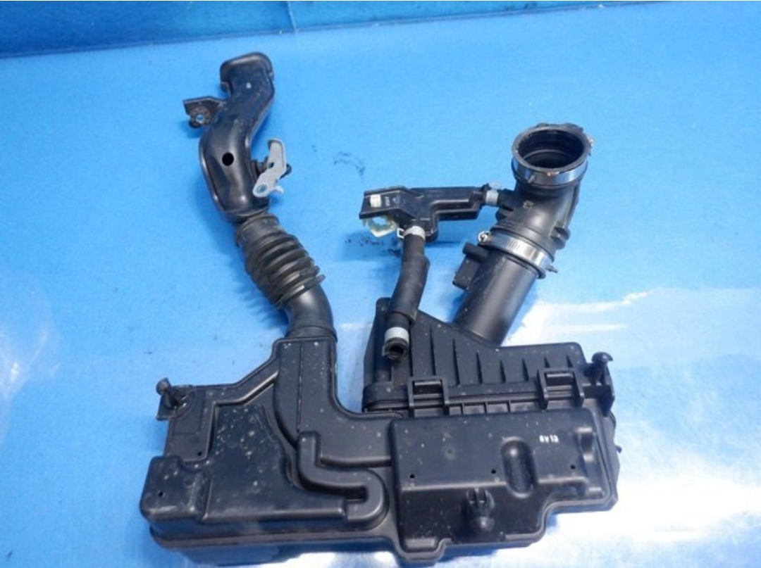 日産 ノート DAA-HE12 エアクリーナー拍卖