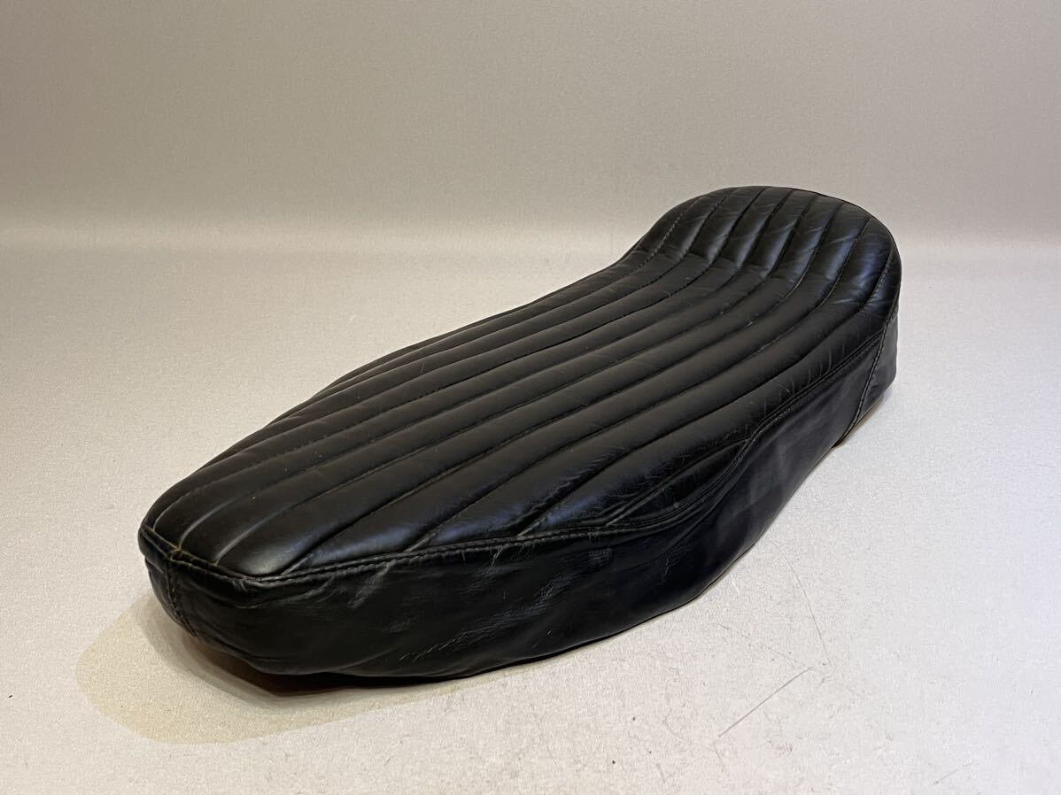 60'S BATES タックロール デザート コブラ シート TT スクランブラー オリジナル ビンテージ ベイツ ハーレー ナックル チョッパー 純正 WL拍卖