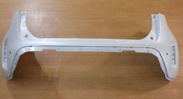 ATM43c19★MXPB10★MXPB15★MXPJ10★MXPJ15★ヤリスクロス★★純正リアバンパー★★52159-52D00★パール★未使用★インボイス対応★拍卖