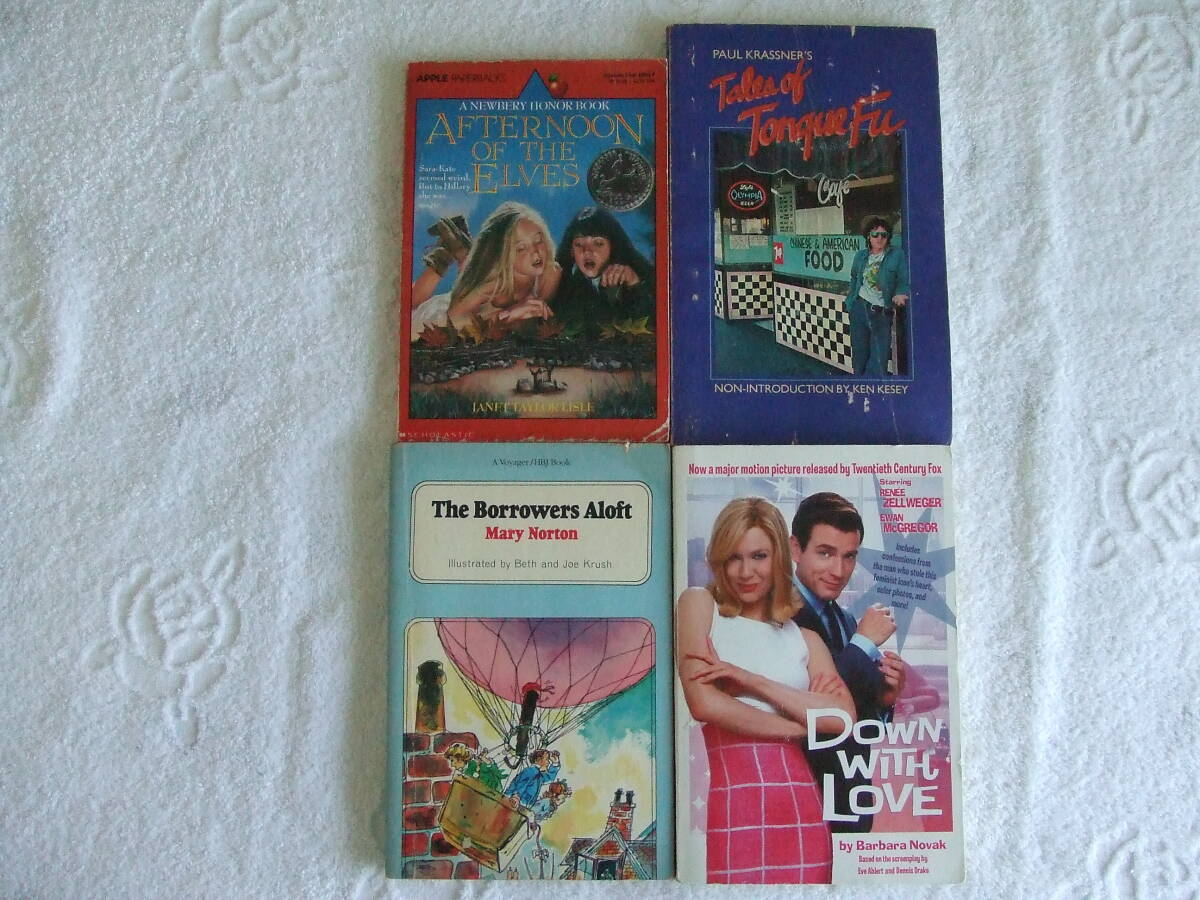 む美品 ★★★アメリカ中学校レべル・ペーパーバック×4冊セット★★★ 多読用まとめ売り 未読品/洋書 ◆送料無料◆英語・リーディング拍卖