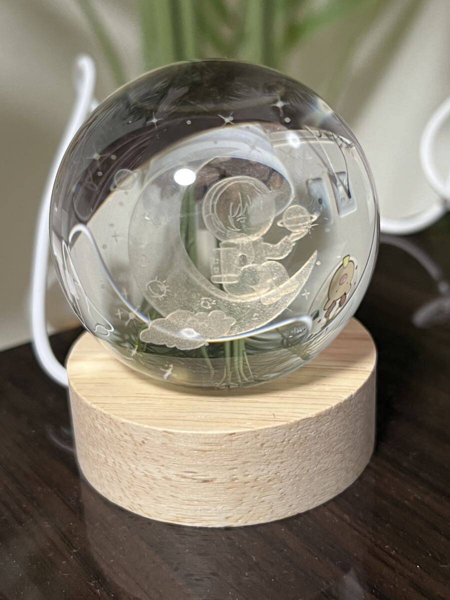 新品 クリスタルボール 宇宙士 水晶玉 LED ライト ガラス玉 授乳ライト 間接照明 インテリア 送料無料拍卖