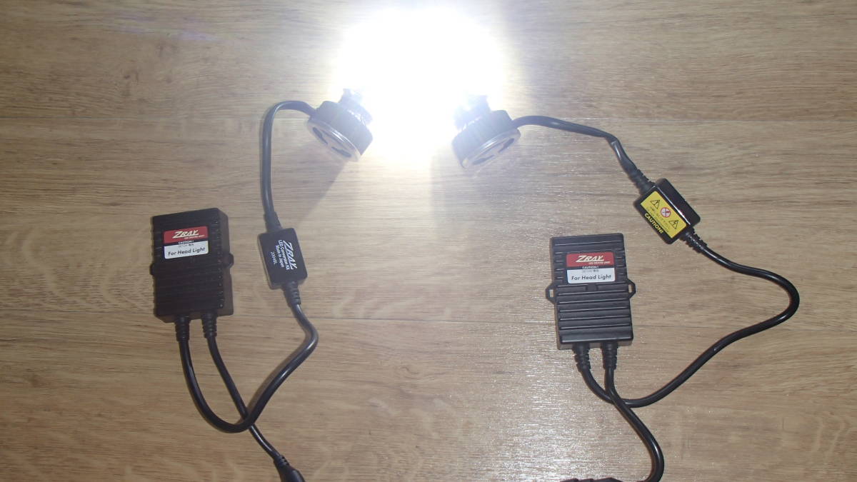 ZRAY 8 LED コンバージョンキット HB3/4 6500K RH14ヘッドライト&フォグライト用 4000lm (バルブ2本分) 日本ライティング 日本製拍卖
