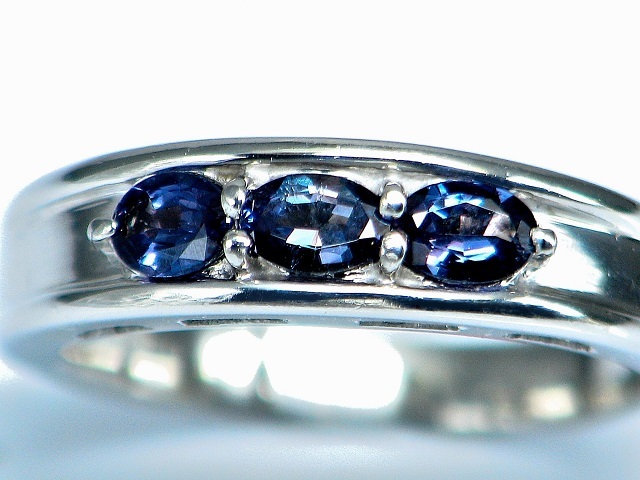 【宝石屋本舗】高品質 0.50ctブラジル産天然アレキサンドライト PT900リング(GRJソーティング(検査証)拍卖