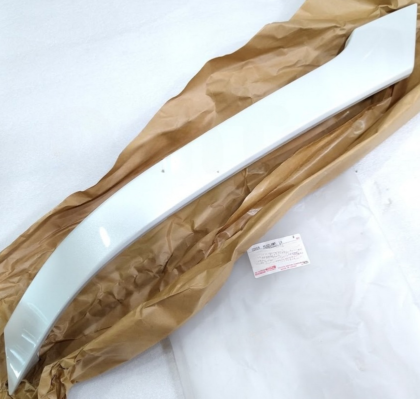 新品 純正品 TOYOTA トヨタ ヘッドランプカバー WHITEPEARLCS. 070 LH アルファード ALPHARD ヴェルファイア 20系 後期拍卖