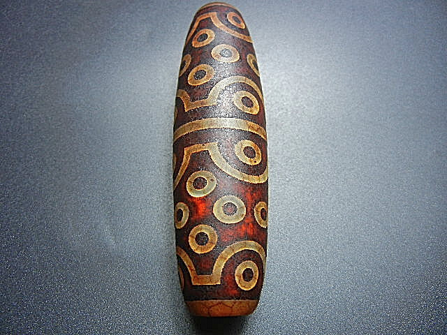 ★西蔵至純天珠★XT9287 朱砂龍紋 三十六眼天珠 特上級 70mm巨大入手難拍卖