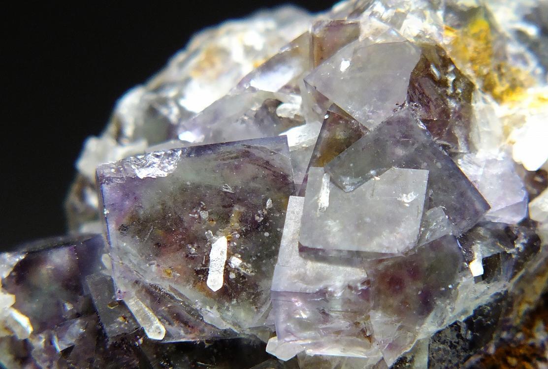 ☆☆ フローライト 蛍石 (蛍光)オコルス産 <ナミビア> NB418 ☆☆拍卖