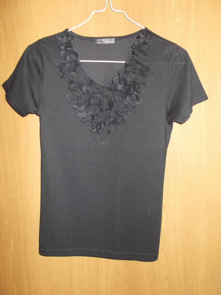 LAVENUE ラヴェニュー レディース 半袖 黒 前飾り フリル拍卖