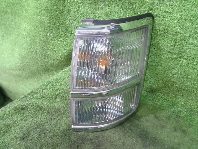 エルグランド GF-ALWE50 左クリアランスランプ V 4WD 8人 VG33E 4T8 26115-VE027拍卖