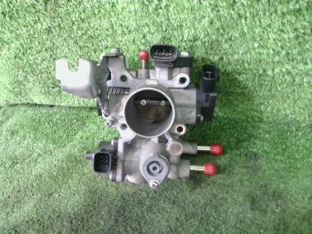 ラパン DBA-HE22S スロットルボディ X K6A DPG 13400-85K00拍卖