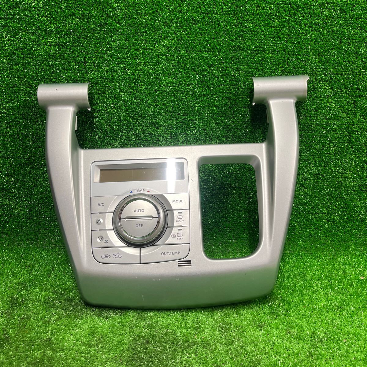 MR31Sハスラー エアコンスイッチパネル 8-2拍卖