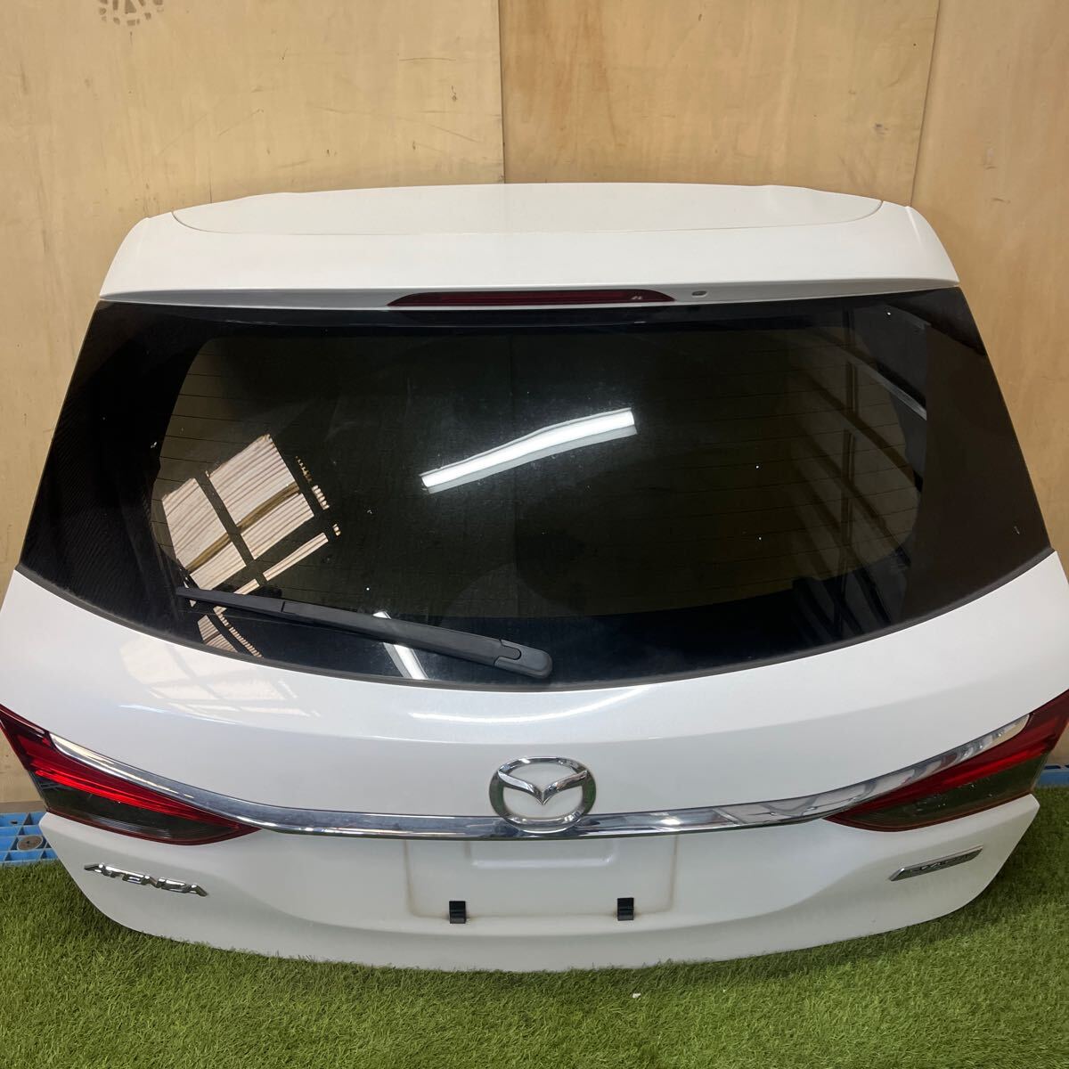 GJ2FWアテンザ バックドア リアゲート 個人宅配送不可拍卖