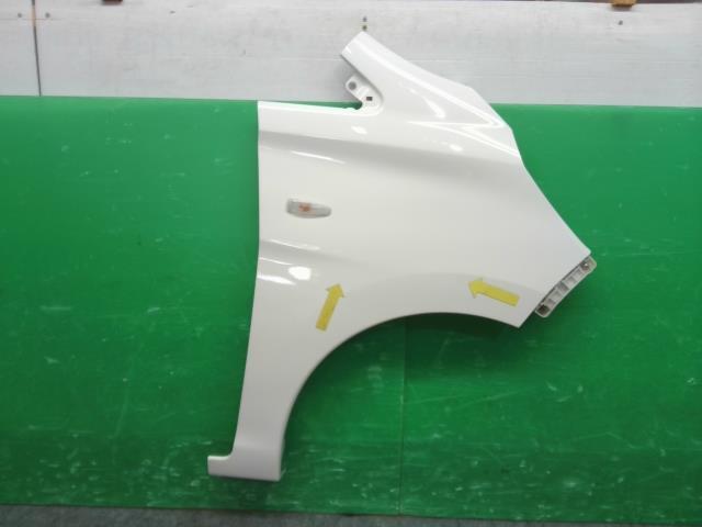 eKワゴン DBA-B11W 右フロントフェンダー M 4WD 5220J252拍卖