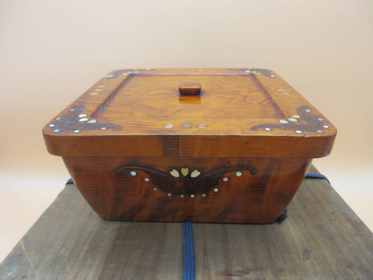 青貝蝙蝠象嵌盆 刳り貫き 在銘あり 吉祥紋 漆 茶櫃 菓子器 古美術 骨董 珍品拍卖